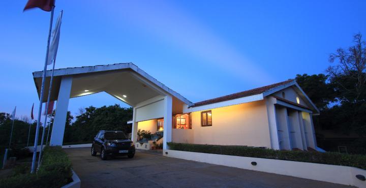 Soorya Beach Resort Pondicherry Exterior photo