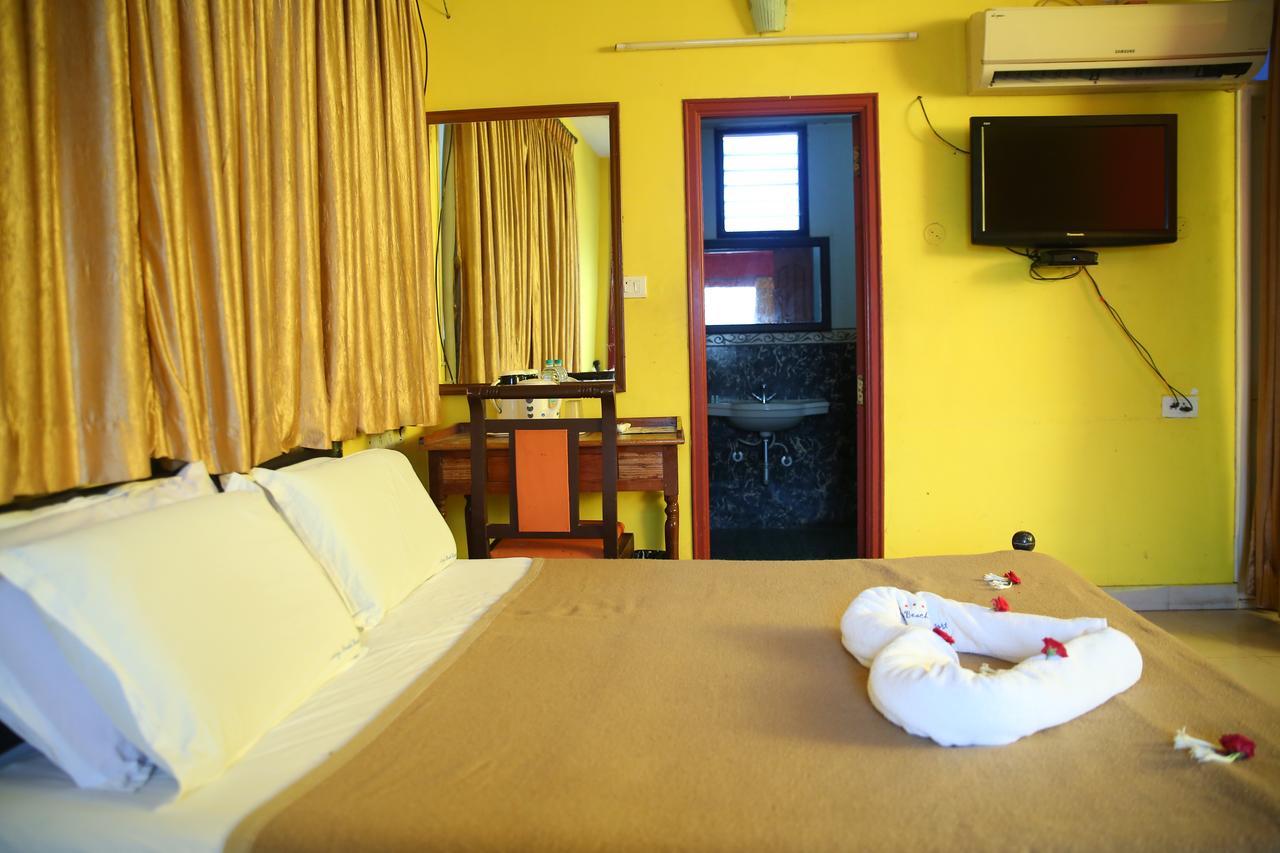 Soorya Beach Resort Pondicherry Exterior photo