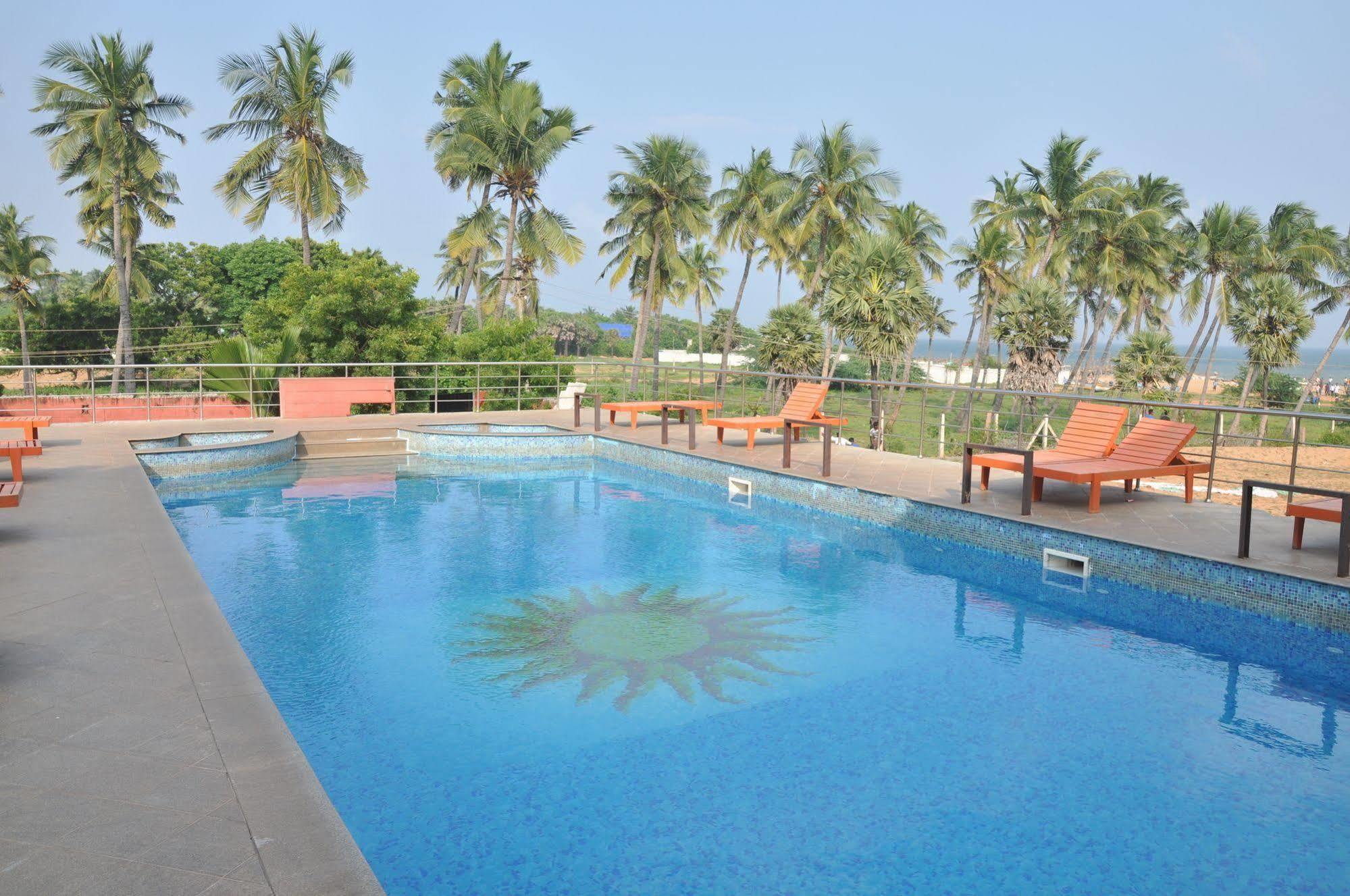 Soorya Beach Resort Pondicherry Exterior photo